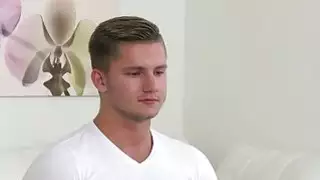وشم عشيق الملاعين وكيل الإناث في الصب