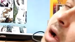 لذا فأنت هناك ، مصلح كمبيوتر مؤهل ، مجرد القيام بعملك