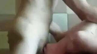 الكلبة الآسيوية يحب الحلم العميق فييستا
