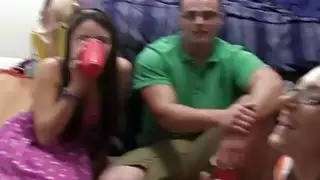 أي شيء ولكن دراسة في النوم