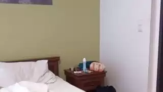 Big tit girl boys أفضل أصدقاء نائمين معًا