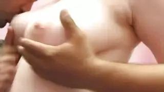 اخترق preggo جبهة مورو الشعر من قبل مسمار أسود قرنية