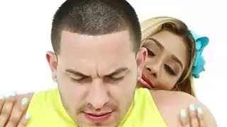 بيت هو سخيف أن كس "آلّي بيري" في أعلى طحن
