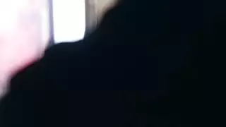 يغطس جانيس على تايلر وينزلق بعموده الكبير