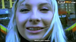 كاثي يجعل اللسان مذهلة لصديقها الجديد