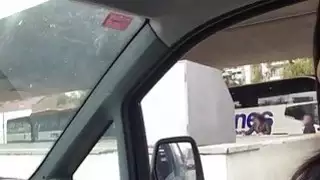 في سن المراهقة hitchhiker apolonia مارس الجنس و facialed من قبل الغرباء