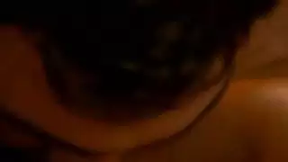 لعق عصائرها الحلوة