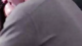 منحرفة سمراء يحصل كل البرية عندما يمارس الجنس مع رجل لها