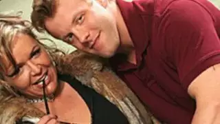 STEPMOM لها الزواج الثالث عن أن يمارس الجنس مرة أخرى!