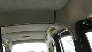 مفلس جبهة مورو يحصل الشرج في سيارة أجرة بريطانية