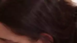 مثير فاتنة لوسي يحاول كس الأكل على أمها ويحصل راض