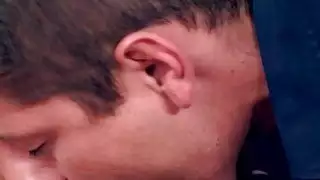 مفلس مناسبا جبهة مورو الحناقات العميقة شاب ديك