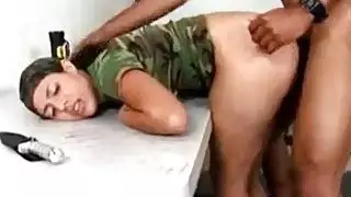تلقت الفتاة العسكرية الموحدة صوفيا كاستيلو تحليلاً من قبل هيئة الإذاعة البريطانية