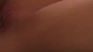 الصاعد الحسية يلعب مع بوسها رائع وكس قبل إعطاء اللسان قذرة