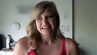 في النهاية يتلقى الكلبة لدينا pussypounding