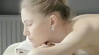 يحصل السن القانونية فطيرة مراهق الفراء راضيا كحد أقصى