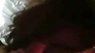 زوجة صغيرة في الثلاثي فيديو