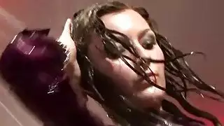 يخطف مغرية يرضي مع الأحبة
