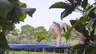 Trampoline كبير الحلمه ضربات ديك سميك