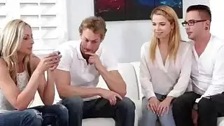 تدبيرات الخط الساخن يجتمعون من أجل لم الشمل