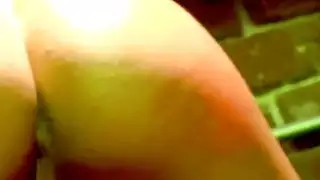 لكرات الحفرة الجميلة في الحمام الساخن