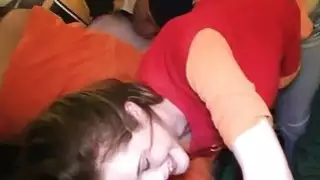 عسل الكلية والكنائس يمارسون الجنس الجماعي الرطب