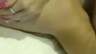 إظهار بلوندي رائع لنا ثديها الكبير