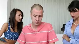 امرأة سمراء مذهلة دانا وجانيس يحب سخيف ديكس كبيرة