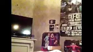 مزق والدته على المحرمات