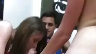شيطاني حار زوجان كلية سخيف