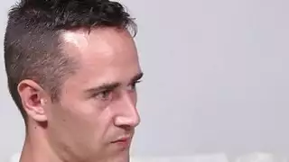 يلحق الرجل نحيف والملازم وكيل الإناث