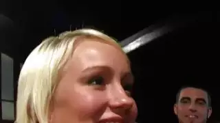 الحصول على صوفي وساشا للقيام بأشياء غير شقية