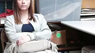 هايدن هينيسي يفجر الضابط LP الديك
