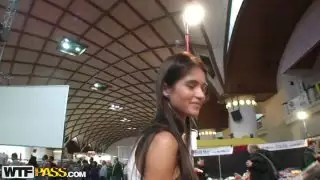 عرض جنسي من قبل شقراء واحدة sextractive