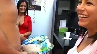 حزب النساء تمتص ديك