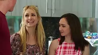 الجيران الساخنة ليلى وسارة في الجنس الثلاثي الساخن
