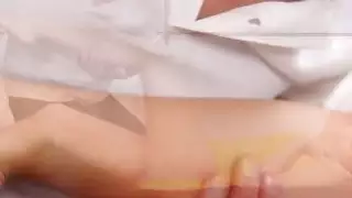 فاتنة مفلس رائع كوني كارتر يعطي اللسان عاطفي
