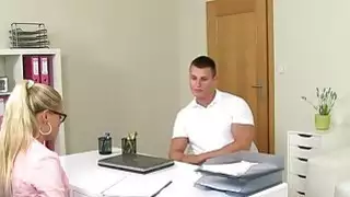 العضلات الملاعين الهواة مثير وكيل شقراء