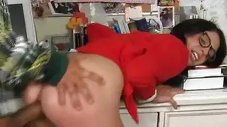 متعة الجنس الثلاثي مع فاتنة وزميل