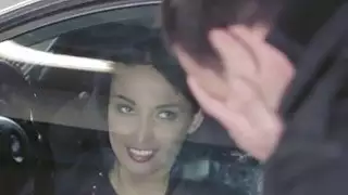 سكرتيرة مفلس أنيسة كيت يجعل نائب رئيسها على صدرها