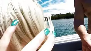 قارب كامل من الجنس