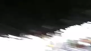 كبير الثدي eurobabe يحصل على لها كس مارس الجنس في حافلة محطة