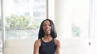 قصف غنيمة سوداء مزيتة من الخلف