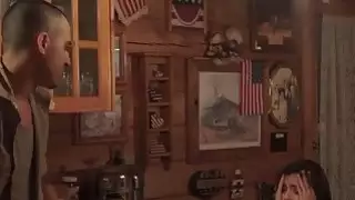 ميشيل مارتينيز مارس الجنس في أسلوب هزلي مقصورة