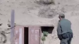 نحيف اتينا الثابت الإسكات مع شرطة الحدود الديك