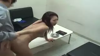 عاهرة شرقية جميلة