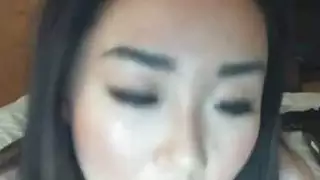 مذهلة الآسيوية كاميرا ويب فتاة تتسابق للحصول على مارس الجنس
