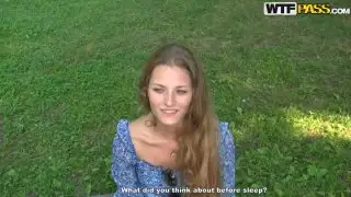 الكتاكيت الفاسدة ليس لديها أي شيء ضد الجنس العرضي مع المتأنق