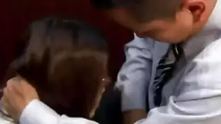 رئيس الآسيوي لطيف فاتنة اليابانية لإعطاء اللسان deepthroat