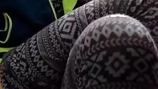 مغر مثير في سن المراهقة يستمني مع sextoy على كاميرا ويب